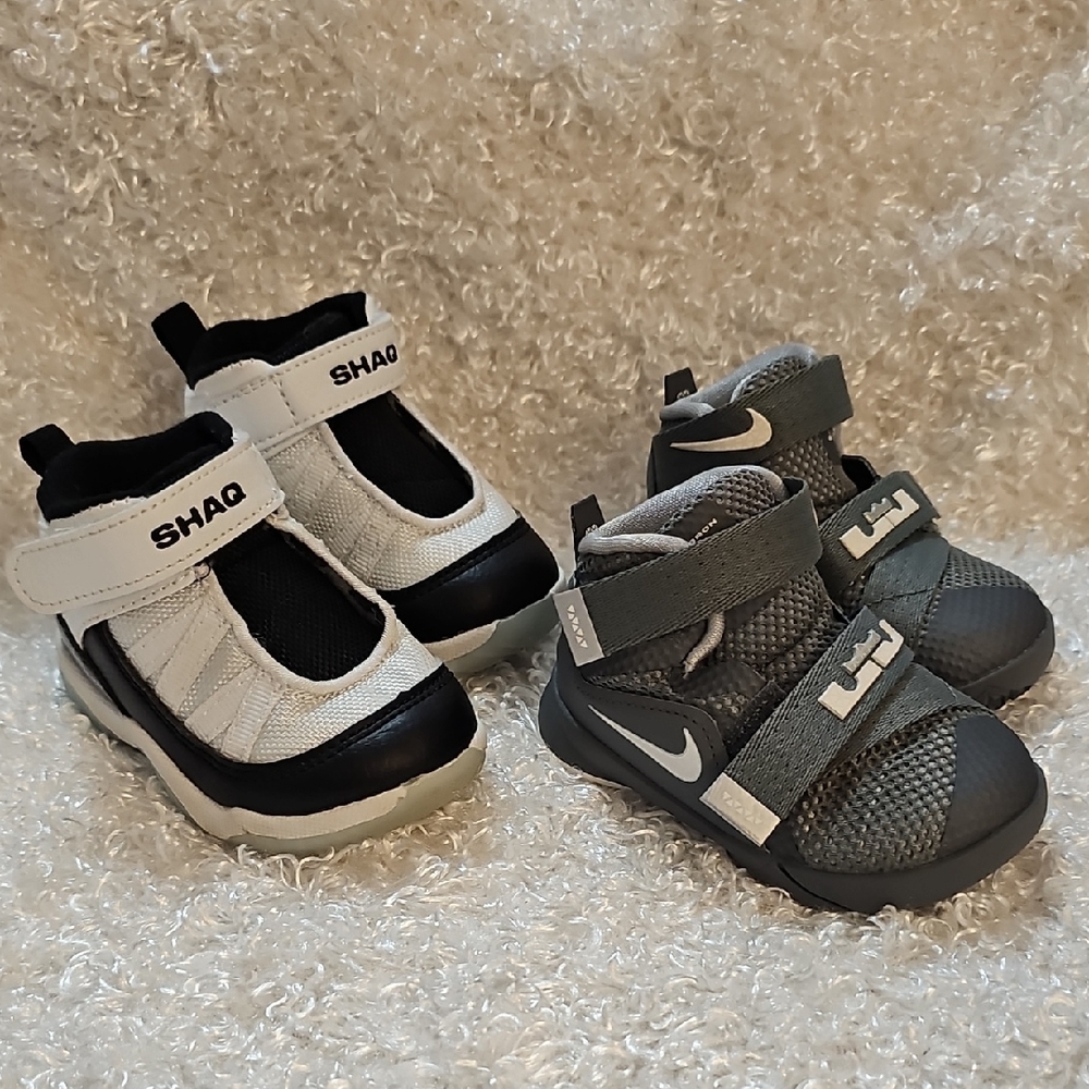 Nike Kids Sneakers - Black and Gray